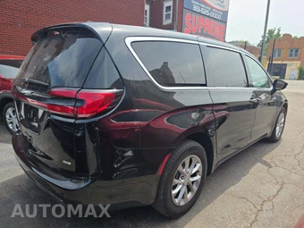 2024 Chrysler Pacifica Touring L 121.6" WB - miniatura 3