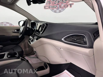 2024 Chrysler Pacifica Touring L 121.6" WB - miniatura 12