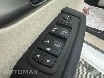 2024 Chrysler Pacifica Touring L 121.6" WB - miniatura 41