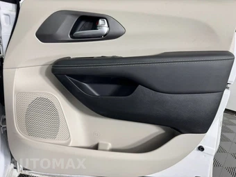 2024 Chrysler Pacifica Touring L 121.6" WB - miniatura 43