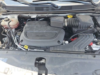 2024 Chrysler Voyager LX 121.6" WB - miniatura 16