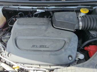 2024 Chrysler Voyager LX 121.6" WB - miniatura 16