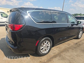 2024 Chrysler Voyager LX 121.6" WB - miniatura 4