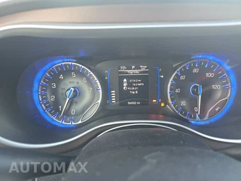 2024 Chrysler Voyager LX 121.6" WB - miniatura 12
