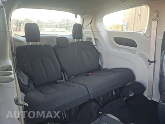 2024 Chrysler Voyager LX 121.6" WB - miniatura 14