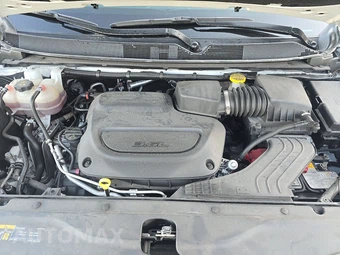 2024 Chrysler Voyager LX 121.6" WB - miniatura 16