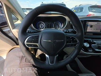 2024 Chrysler Voyager LX 121.6" WB - miniatura 10
