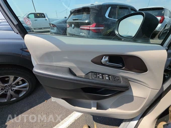 2024 Chrysler Voyager LX 121.6" WB - miniatura 9