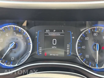 2024 Chrysler Voyager LX 121.6" WB - miniatura 12