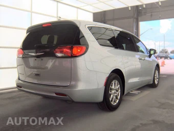 2024 Chrysler Voyager LX 121.6" WB - miniatura 4