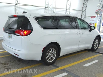 2024 Chrysler Voyager LX 121.6" WB - miniatura 4