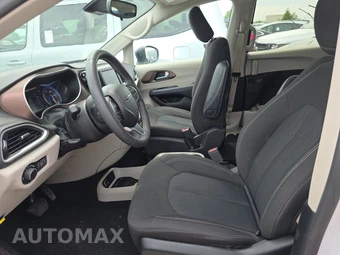 2024 Chrysler Voyager LX 121.6" WB - miniatura 7