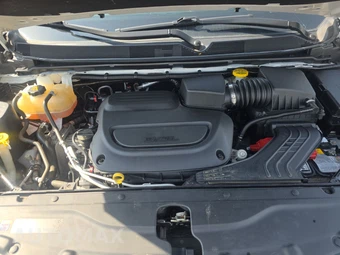 2024 Chrysler Voyager LX 121.6" WB - miniatura 16