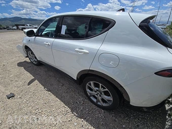 2024 Dodge Hornet Plug-In Hybrid R/T – miniatura 6