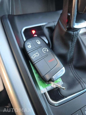 2024 Dodge Hornet Plug-In Hybrid R/T - miniatura 5