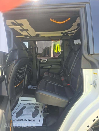 2024 Ford Bronco Badlands Advanced - miniatura 10