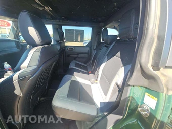 2024 Ford Bronco Black Diamond - miniatura 10