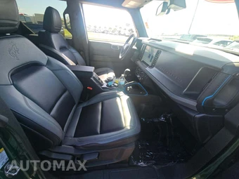 2024 Ford Bronco Black Diamond - miniatura 15