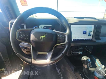 2024 Ford Bronco Black Diamond - miniatura 7