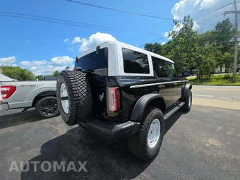 2024 Ford Bronco Heritage Edition - miniatura 3