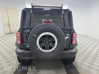 2024 Ford Bronco Outer Banks - miniatura 5