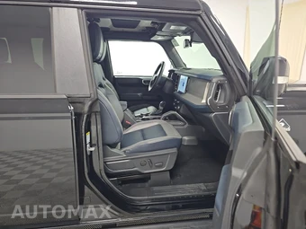 2024 Ford Bronco Outer Banks - miniatura 8