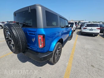2024 Ford Bronco Outer Banks - miniatura 4