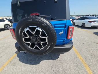 2024 Ford Bronco Outer Banks - miniatura 5