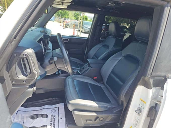 2024 Ford Bronco Outer Banks - miniatura 6