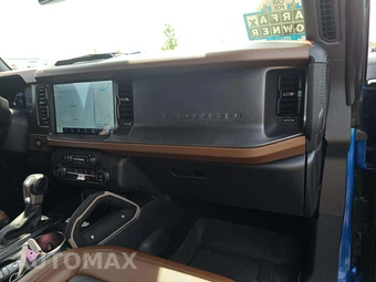 2024 Ford Bronco Outer Banks - miniatura 18