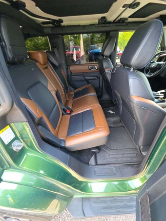 2024 Ford Bronco Outer Banks - miniatura 13