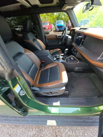2024 Ford Bronco Outer Banks - miniatura 15