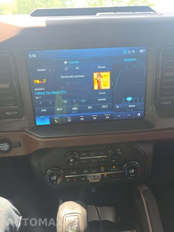 2024 Ford Bronco Outer Banks - miniatura 7