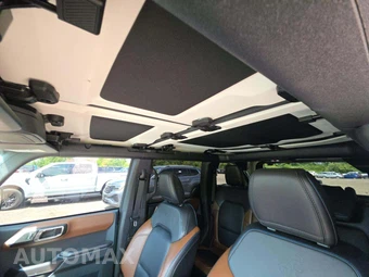 2024 Ford Bronco Outer Banks - miniatura 8