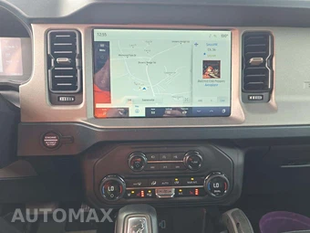 2024 Ford Bronco Outer Banks - miniatura 7