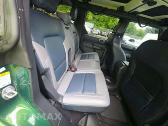 2024 Ford Bronco Outer Banks - miniatura 16
