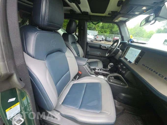 2024 Ford Bronco Outer Banks - miniatura 18