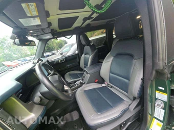 2024 Ford Bronco Outer Banks - miniatura 6