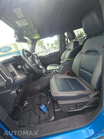 2024 Ford Bronco Outer Banks - miniatura 6
