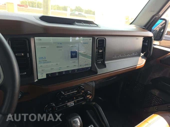 2024 Ford Bronco Outer Banks - miniatura 10