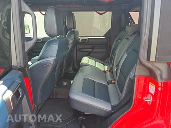 2024 Ford Bronco Outer Banks - miniatura 13
