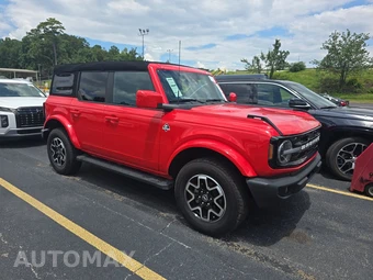 2024 Ford Bronco Outer Banks - miniatura 3