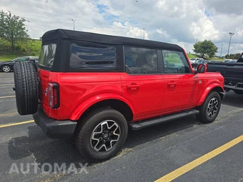 2024 Ford Bronco Outer Banks - miniatura 4