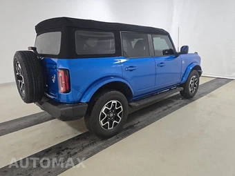 2024 Ford Bronco Outer Banks - miniatura 4