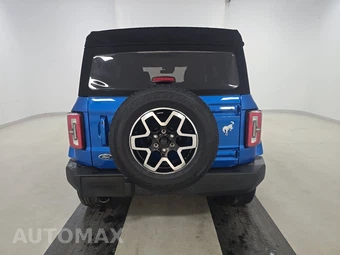 2024 Ford Bronco Outer Banks - miniatura 5