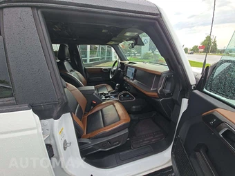 2024 Ford Bronco Outer Banks - miniatura 18