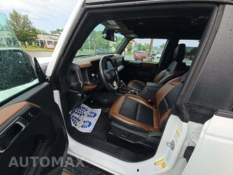 2024 Ford Bronco Outer Banks - miniatura 6