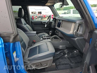 2024 Ford Bronco Outer Banks - miniatura 15