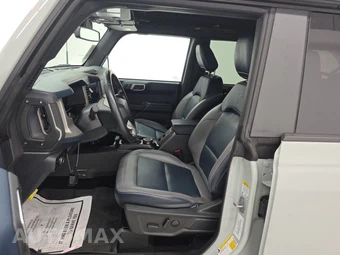 2024 Ford Bronco Outer Banks - miniatura 7