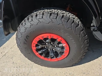 2024 Ford Bronco Raptor - miniatura 10